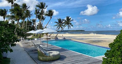 beachfront resorts in siargao